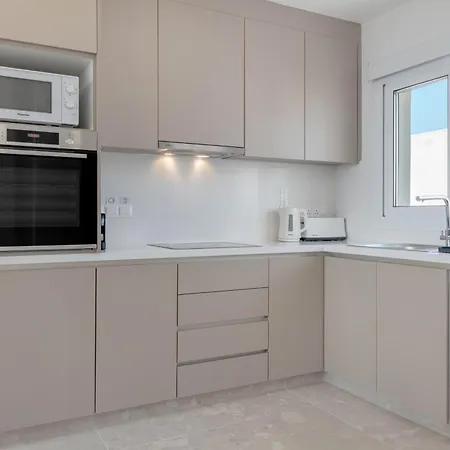 Phaedrus Living: Seaview Luxury Flat Limnaria 150 * Paphos