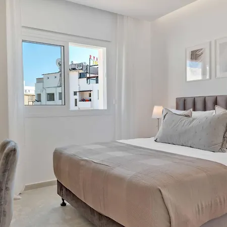 Phaedrus Living: Seaview Luxury Flat Limnaria 150 Apartment *
